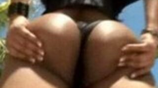 Pośladki murzynki są takie podniecające