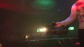 Murzynki dobrze bawią się na imprezie 