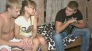 Sex nastolatki w akcji