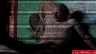 Chuda emo mamuśka z napalonym typem