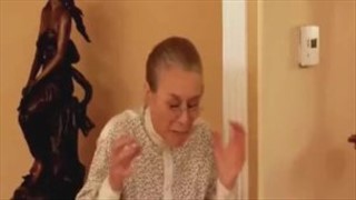 Zarośnięta piczka i ruchanie analną dziurę