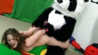 Małolata i panda