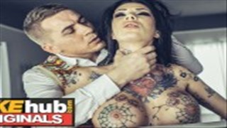 Porno sąsiadka wpadła na dobry seks 