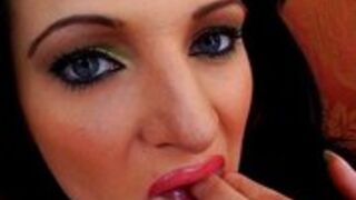 Renesansowa kanapa przeżyła już wiele :D