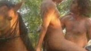 Wybrała się na konną przejażdżkę