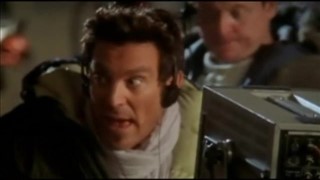 Weszła z nimi do auta