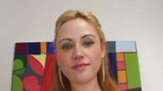 Ogolona cipa blondyny spragniona penetracji