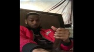 Murzynek wie jak zaspokoić jej szparkę