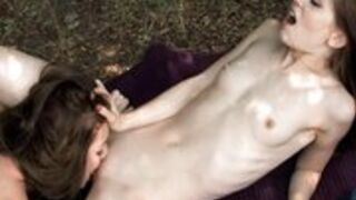 Małolaty na pikniku