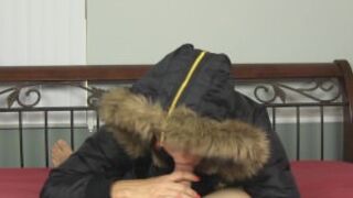 Cycata laseczka zimowej kurtce 