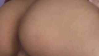 Abella Anderson jako napalona uczennica