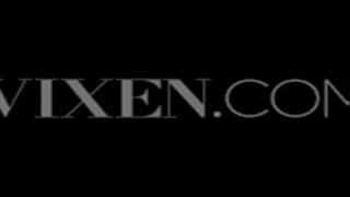 Janice Griffith jest posuwana na łóżeczku