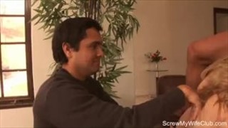 Wydymał jego żonkę za sporą kwotę