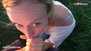 Publiczny lodzik pod gołym niebem