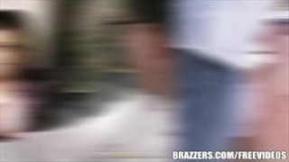 Seks z cycatymi i rudymi laskami w sypialni