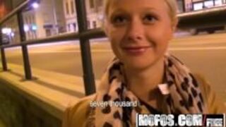 Poderwał i zaliczył blondynę