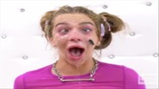 Retro seksik na trawie