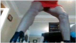 Mamuśka ujeżdża dildo przed kamerką