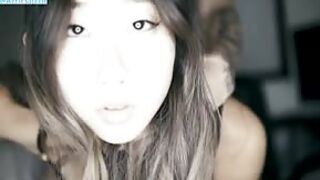 Napalona Azjatka ma prześliczną buźkę