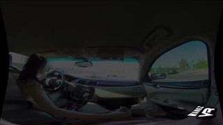 Przetrzepał młodej cipę i spuścił się jej na twarz