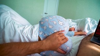 Numerek o poranku z mega seksowną lisicą