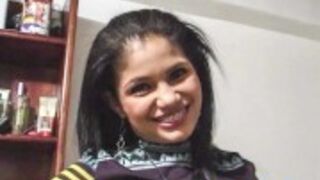 Mała laska penetrowana przez sporego fiuta