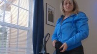 Blond Latynoska ma duże dupsko